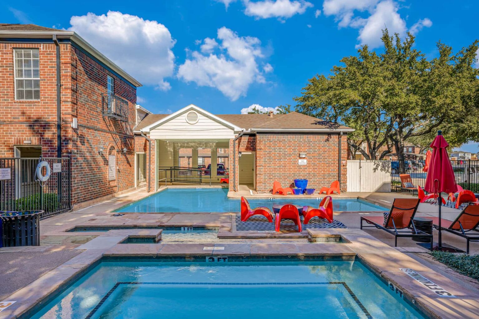 Luxury Apartments Irving Texas Amenities Oaks at Valley Ranch