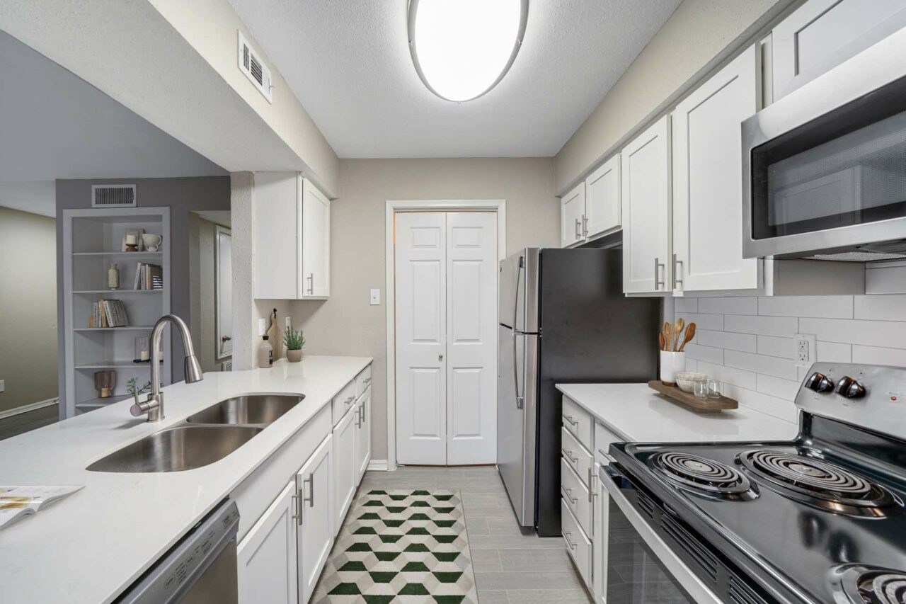 Luxury Apartments Irving TX Oaks at Valley Ranch